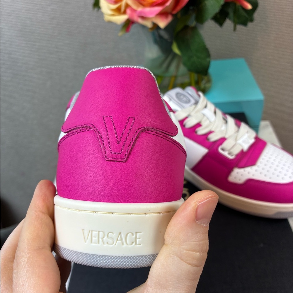 NWT Versace Women’s White & Pink Vitello Leather Sneakers - EU Size 39 = US 9 - Picture 4 of 14